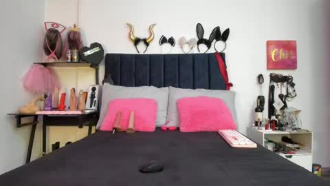 Snapshot of emmily_giraldo chatting on April 2026 12:40:01 PM online show from April 2026 12:40:01 PM