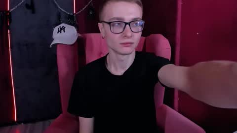 Snapshot of emmit_barker chatting on February 2026 03:28:02 PM Emmit online show from February 2026 03:28:02 PM