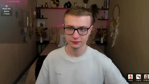 Snapshot of emmit_barker chatting on May 2026 09:36:02 AM Emmit online show from May 2026 09:36:02 AM
