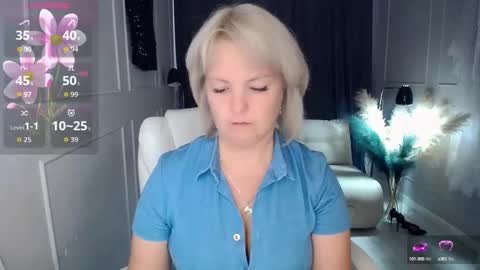 emmmam online show from September 2025 12:05:02 PM