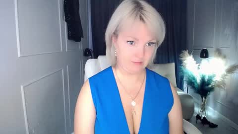 emmmam online show from October 2025 08:04:02 AM