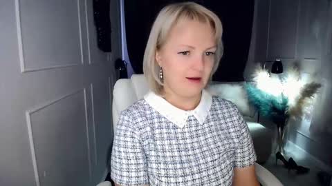 emmmam online show from February 2026 09:05:01 AM