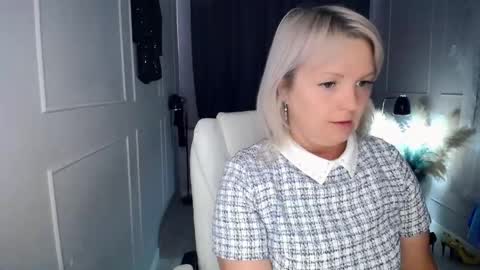 emmmam online show from April 2026 08:10:01 AM