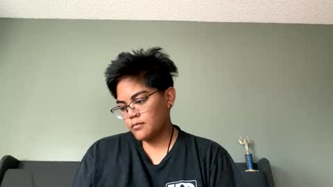 Snapshot of emmmers48 chatting on November 2025 04:31:02 PM Emms online show from November 2025 04:31:02 PM