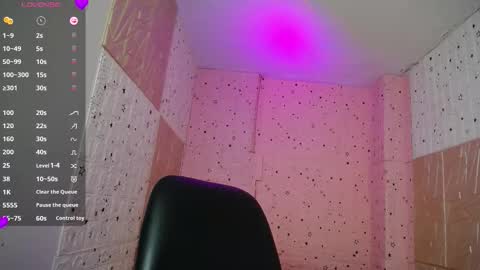 emmy_durant online show from November 2025 08:46:02 PM