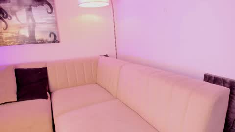 Emmy Heart online show from February 2026 03:37:01 AM