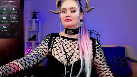 Snapshot of emmybrightj_ chatting on December 2024 03:21:02 AM Emmy Bright     50  online show from December 2024 03:21:02 AM