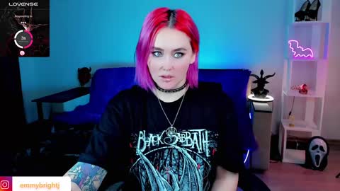 Snapshot of emmybrightj_ chatting on January 2025 02:02:01 AM Emmy Bright     50  online show from January 2025 02:02:01 AM
