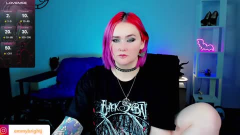 Snapshot of emmybrightj_ chatting on January 2025 11:05:01 PM Emmy Bright     50  online show from January 2025 11:05:01 PM