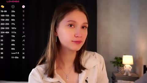 Snapshot of emmyleri chatting on June 2026 01:17:02 AM Emmy online show from June 2026 01:17:02 AM