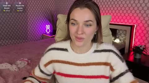 Snapshot of emmyskyy chatting on October 2025 09:17:02 PM Emma online show from October 2025 09:17:02 PM