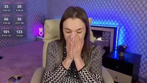 Snapshot of emmyskyy chatting on October 2025 07:09:02 PM Emma online show from October 2025 07:09:02 PM