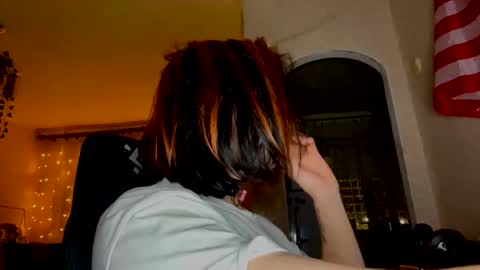 Amur online show from December 2025 09:12:02 PM