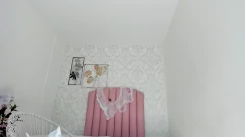 Mili online show from October 2025 01:12:02 PM