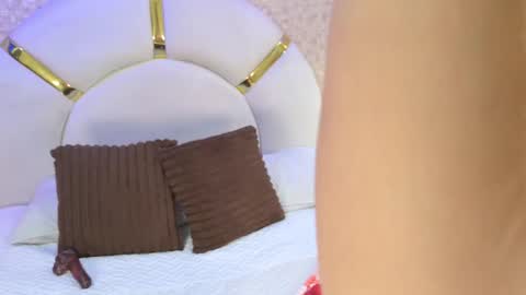 Snapshot of emy_rosse25 chatting on November 2025 11:54:01 AM Emy online show from November 2025 11:54:01 AM