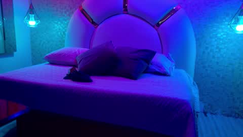 Snapshot of emy_rosse25 chatting on December 2025 11:38:02 AM Emy online show from December 2025 11:38:02 AM