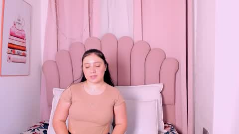 Snapshot of emymorgan chatting on November 2025 12:55:01 PM emymorgan online show from November 2025 12:55:01 PM