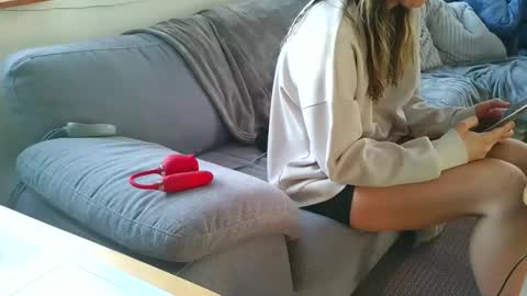 emyxxl online show from February 2026 01:18:01 PM