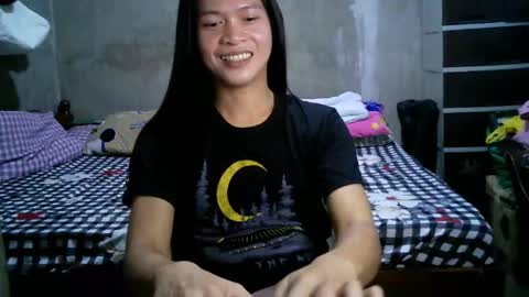 Snapshot of endless_cumexplosion chatting on February 2025 12:11:01 AM I am MITCH online show from February 2025 12:11:01 AM