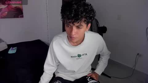 Snapshot of energy_lover137 chatting on February 2026 09:00:02 PM Salo online show from February 2026 09:00:02 PM