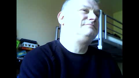 Snapshot of englishguysurrey chatting on April 2026 08:28:02 AM englishguysurrey online show from April 2026 08:28:02 AM