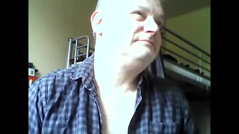 Snapshot of englishguysurrey chatting on May 2026 08:41:01 AM englishguysurrey online show from May 2026 08:41:01 AM