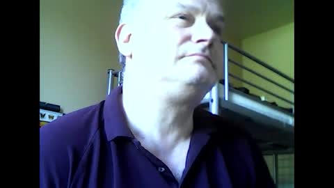 Snapshot of englishguysurrey chatting on May 2026 08:08:02 AM englishguysurrey online show from May 2026 08:08:02 AM