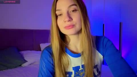 Snapshot of enjoyeverymoment_ chatting on October 2025 04:16:01 PM enjoyeverymoment_ online show from October 2025 04:16:01 PM