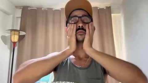 Snapshot of enjoythetrip chatting on December 2024 12:55:02 PM Luke online show from December 2024 12:55:02 PM