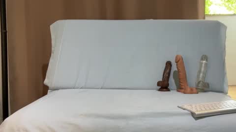 Snapshot of enjoythetrip chatting on February 2025 03:19:01 PM Luke online show from February 2025 03:19:01 PM