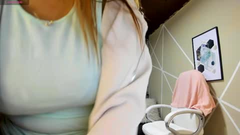 Snapshot of enma_clark chatting on April 2026 04:04:01 AM Enma clark online show from April 2026 04:04:01 AM