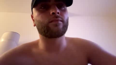 Snapshot of enooo17 chatting on February 2026 12:01:01 AM enooo17 online show from February 2026 12:01:01 AM