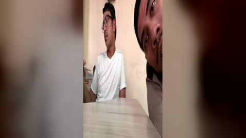 Snapshot of enriquegc197 chatting on June 2026 04:33:01 PM Enriquegc197 online show from June 2026 04:33:01 PM