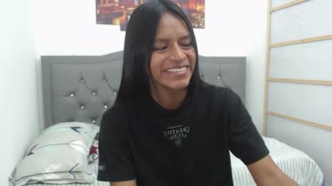 Snapshot of enyelin chatting on October 2025 12:47:01 PM Enyenlina online show from October 2025 12:47:01 PM