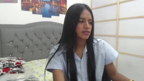 Snapshot of enyelin chatting on October 2025 05:14:01 PM Enyenlina online show from October 2025 05:14:01 PM