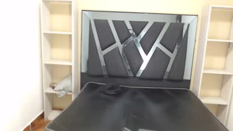 enzo_mc online show from March 2026 01:35:02 AM