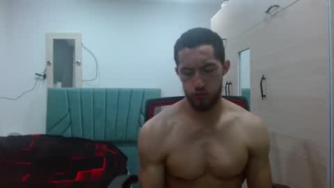 enzo_savage online show from October 2025 06:42:01 PM