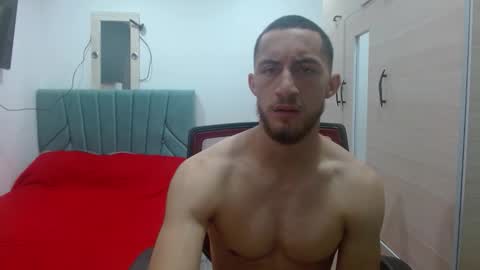 enzo_savage online show from November 2025 03:33:02 PM