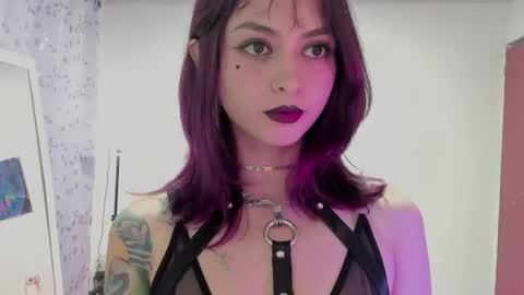 Snapshot of ephemeral_hot chatting on June 2026 01:41:01 AM Leyla online show from June 2026 01:41:01 AM