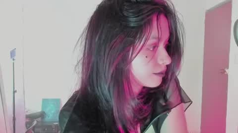 Snapshot of ephemeral_hot chatting on June 2026 12:22:01 PM Leyla online show from June 2026 12:22:01 PM