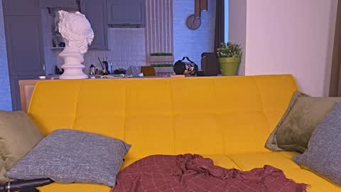 Alissa online show from February 2025 08:29:01 AM