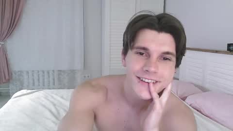 Snapshot of eric_crush chatting on February 2026 04:16:02 AM Eric Crush online show from February 2026 04:16:02 AM