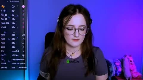 your dear Erica  online show from November 2025 08:38:02 PM