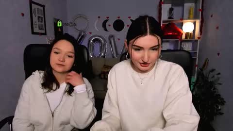 Snapshot of erica_star chatting on February 2026 01:18:01 PM erica_star online show from February 2026 01:18:01 PM