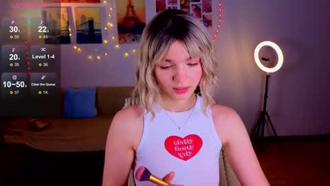 Snapshot of erica_winterr chatting on February 2025 06:54:01 AM Erica Winterr online show from February 2025 06:54:01 AM