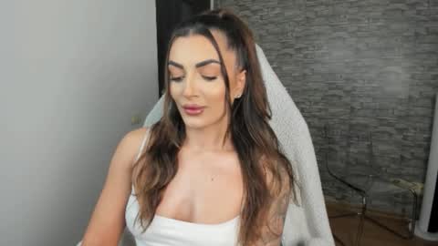 Snapshot of erica_xoo chatting on October 2025 02:12:01 PM Riaaa online show from October 2025 02:12:01 PM
