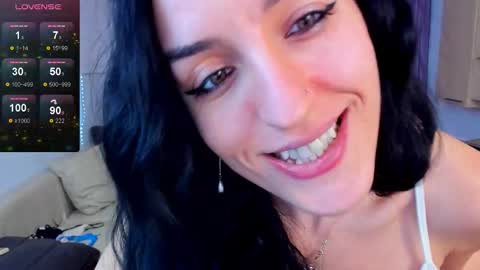 Erika online show from November 2025 06:35:02 AM