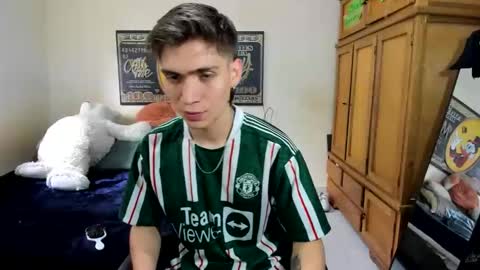 erick_de_rossee online show from April 2026 06:45:01 PM