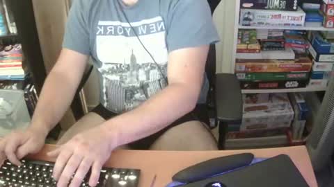 Snapshot of erik_dapper chatting on June 2026 04:44:01 PM Erik Dapper online show from June 2026 04:44:01 PM