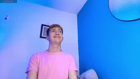 Snapshot of erik_golden_ chatting on May 2026 08:37:01 PM I am Erik online show from May 2026 08:37:01 PM